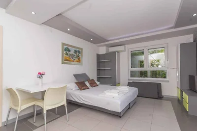 Ferienwohnung 150 m vom Meer