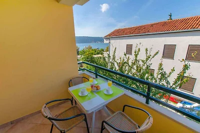 Ferienwohnung mit Balkon und Meerblick