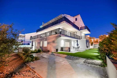 Ferienwohnung mit Pool auf Krk