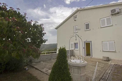 Ferienwohnung mit einen Balkon und Meerblick