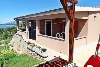 Ferienwohnung mit Terrasse und Klimaanage