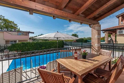 Villa mit Klimaanlage und Pool