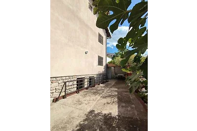 Ferienwohnung WOHNUNG DORIANA (2+1)