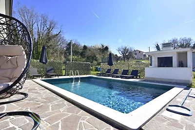 Ferienhaus mit Aussenpool