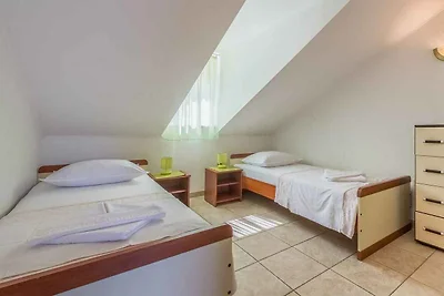 Holiday flat family holiday Ciovo, Mastrinka