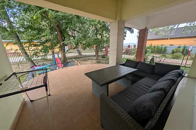 Ferienwohnung mit grosser Terrasse und Panora
