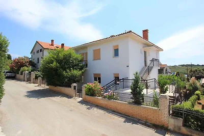 Ferienhaus mit Garten und Grill in Strandnähe