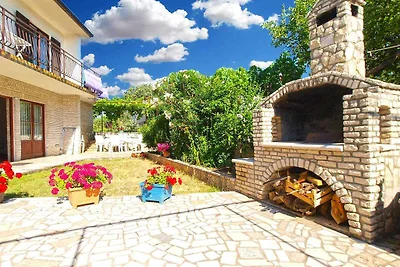 Ferienwohnung mit Garten und Grill