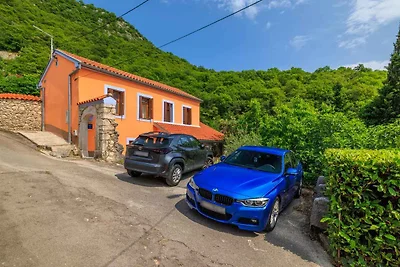 Ferienhaus mit Pool und Klimaanlage