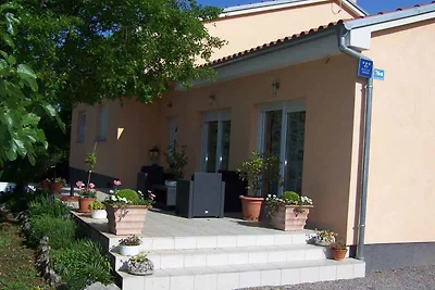Ferienhaus mit Swimmingpool und Klima