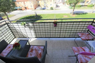Ferienwohnung mit Klimaanlage und Balkon