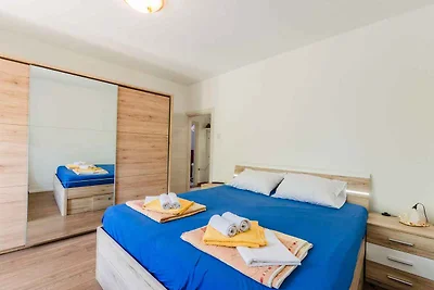 Ferienwohnung mit Klimaanlage und Terrasse