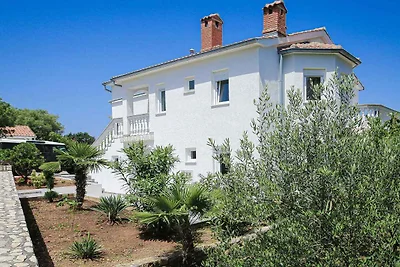 Ferienhaus mit Pool und Grill