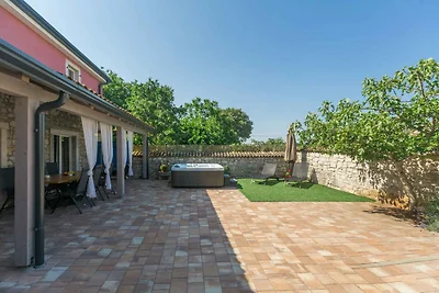 Vakantiehuis Ontspannende vakantie Dračevac