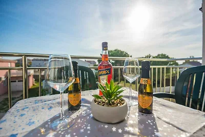 Ferienwohnung mit Balkon, Meerblick und