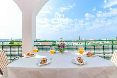 Ferienwohnung mit Klimaanlage und Parkplatz