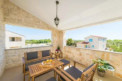 Wunderschöne Steinhausvilla in Privlaka mit b