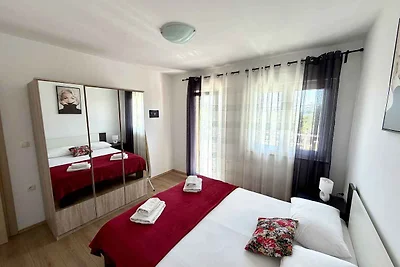 Ferienwohnung modern mit Balkon