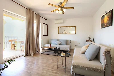 Ferienwohnung mit Pool, Grill und Wlan