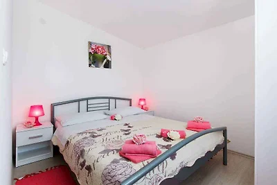 Ferienhaus mit Pool und Internet