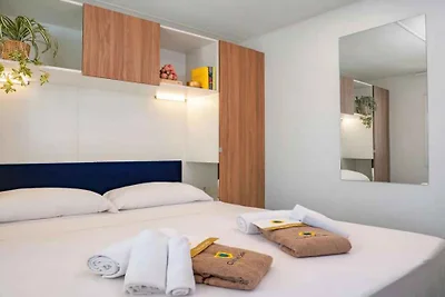 Ferienwohnung mit Holzveranda