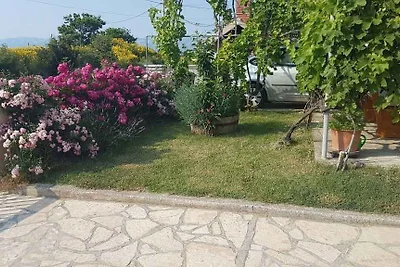 Ferienwohnung mit grosser Terrasse und Grill