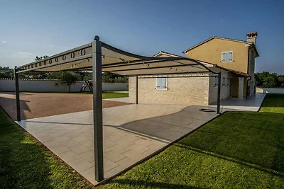 Ferienhaus mit Pool