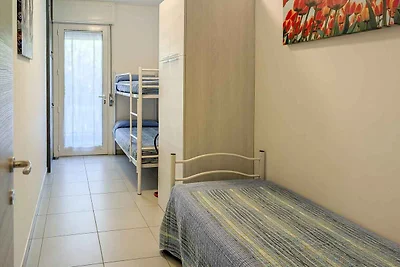Ferienwohnung mit Balkon, Internet und Pool