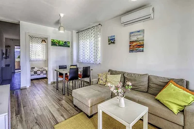 Ferienwohnung mit Balkon und Klimaanlage