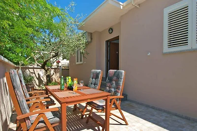Ferienhaus mit Klimaanlage und Terrasse