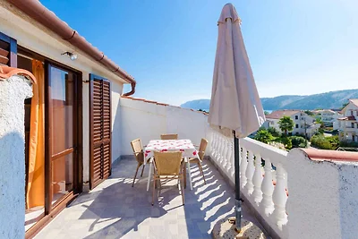 Ferienwohnung mit Balkon und Grill