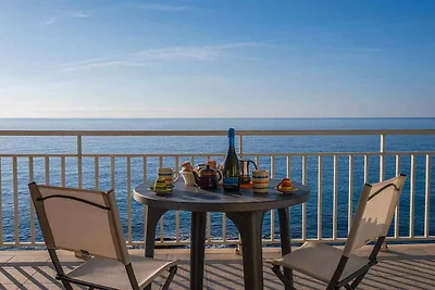 Ferienwohnung mit Balkon mit Meerblick