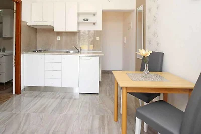 Ferienwohnung mit Balkon und Klimaanlage