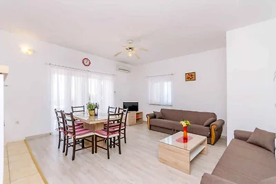 Ferienwohnung mit Klimaanlage und Grill