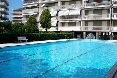 Ferienwohnung mit Pool und Garten