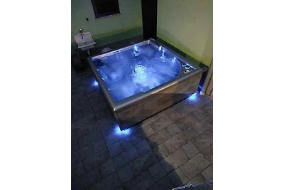 Ferienwohnung mit Whirlpool
