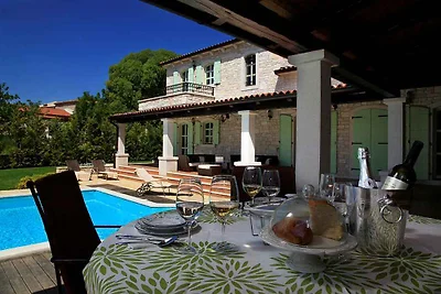 FerienHaus mit Klimaanlage und Aussenpool