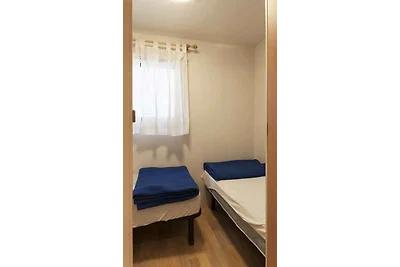 Mobilehome mit Parkplatz