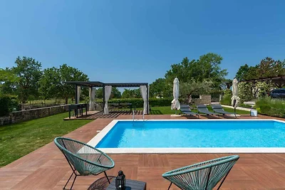 Villa mit Klimaanlage und Pool