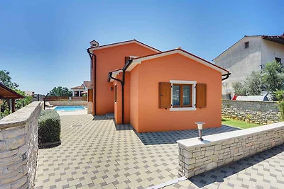 Villa mit Pool und Meerblick