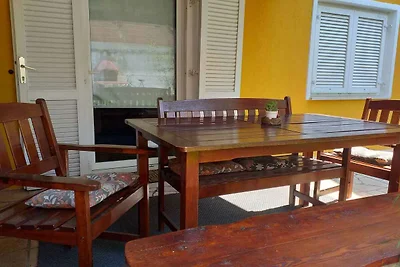 Ferienhaus mit einem schönen Garten