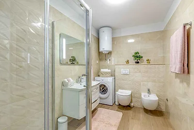 Apartment mit Balkon, Klimaanlage, Wi-Fi, Par