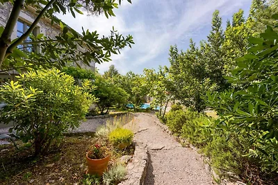 Villa mit Pool und Meerblick