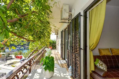 Ferienwohnung mit Balkon und Meerblick