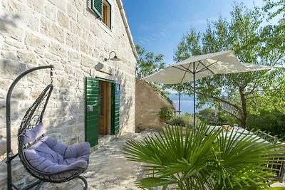 Ferienhaus mit Terrasse und Grill