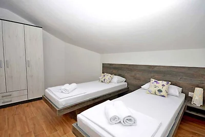 Ferienwohnung mit Klimaanlage und Aussenpool