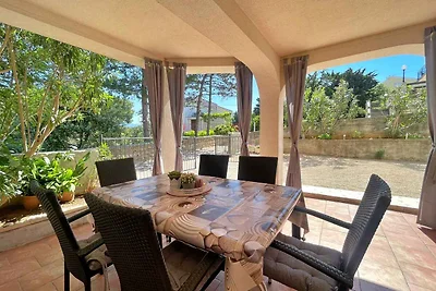 Ferienwohnung mit Terrasse und Klimaanlage