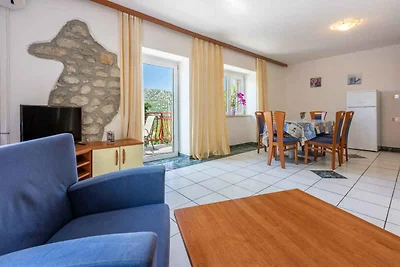 Ferienwohnung mit Klimaanlage und Aussenpool