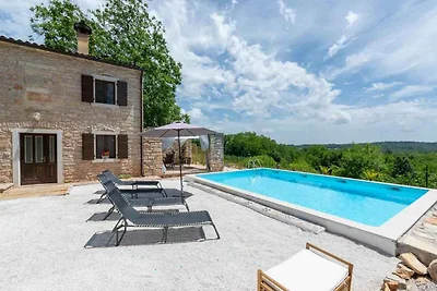 Ferienhaus mit Klimaanlage und Pool