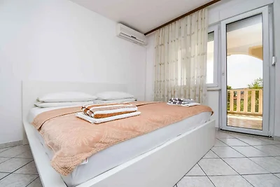 Gemütliche Ferienwohnung Jadran mit Meerblick